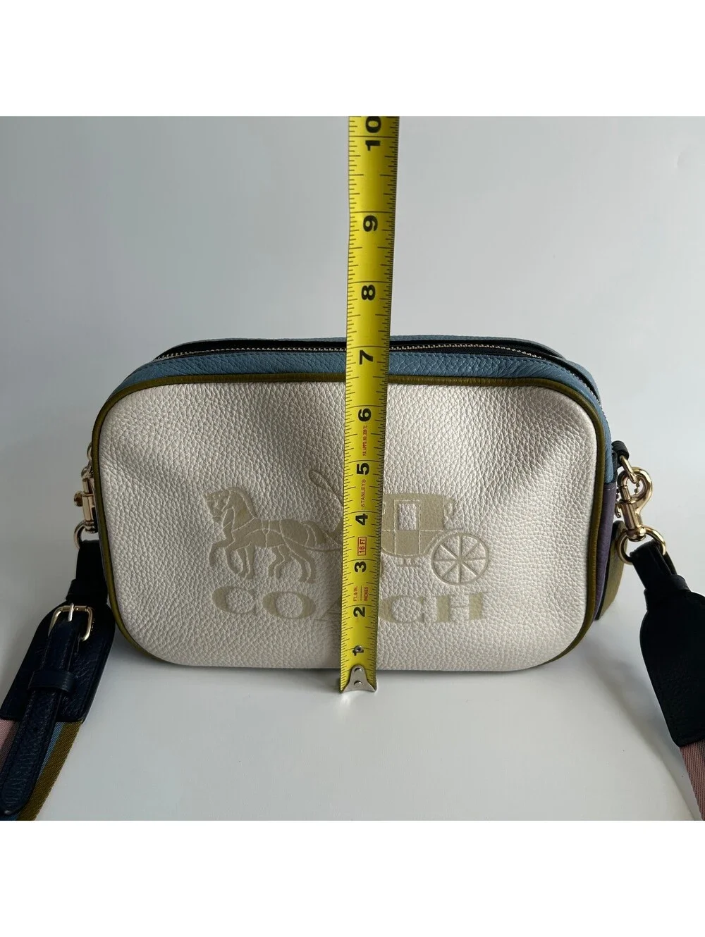 Coach discover jes
